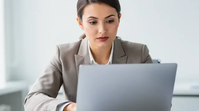 Strategien zur Abwehr von Abmahnungen im Datenschutz für Unternehmen
