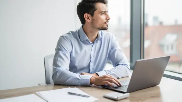 BU-Rentenhöhe für Unternehmer: Wichtige Tipps zur richtigen Summe finden